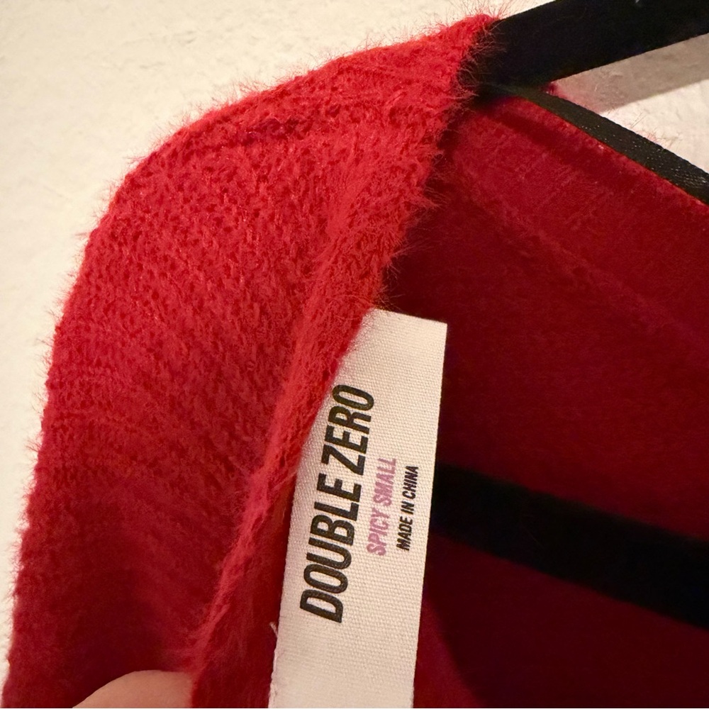 Double zero red knit Sweater - Picture 2 of 3